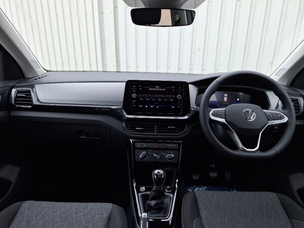 Used Volkswagen T-Cross 2025 for sale - 76144928: Photo 2
