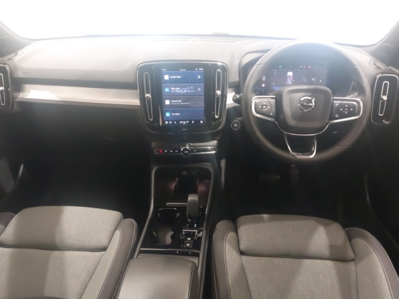 Used Volvo XC40 2023 for sale - 77657123: Photo 2