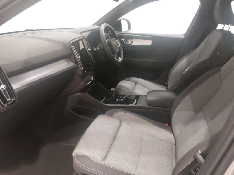 Used Volvo XC40 2023 for sale - 77657123: Photo 5