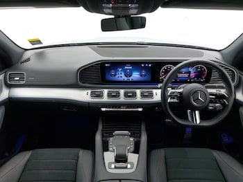 Used Mercedes-Benz GLE 2025 for sale - 77449388: Photo