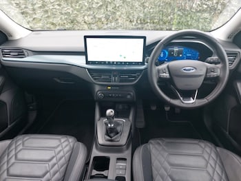 Used Ford Focus 2022 for sale - 76212910: Photo 2