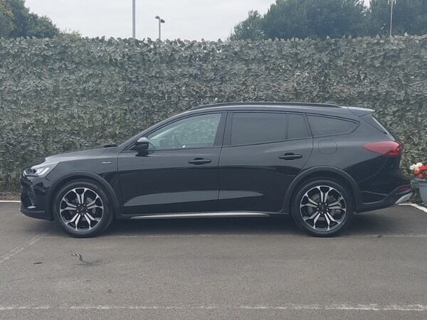 Used Ford Focus 2022 for sale - 76212910: Photo 4