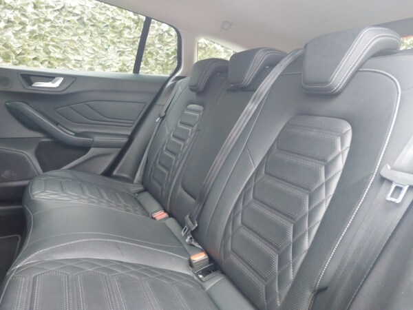Used Ford Focus 2022 for sale - 76212910: Photo 6