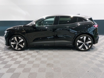 Used Renault Megane E Tech 2023 for sale - 76983645: Photo