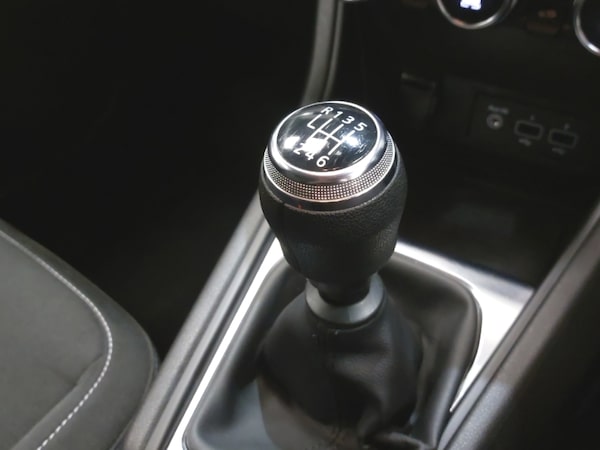 Used Renault Captur 2020 for sale - 76282450: Photo 12