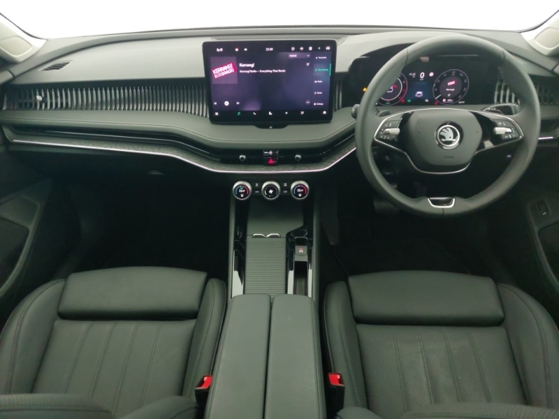 Used Skoda Superb 2024 for sale - 76589549: Photo 2