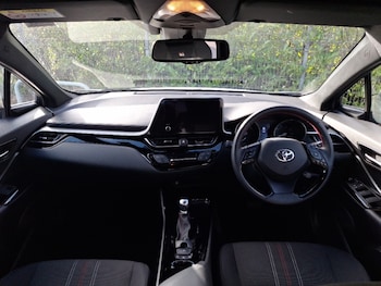 Used Toyota C-HR 2022 for sale - 78369855: Photo