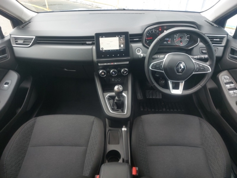 Used Renault Clio 2021 for sale - 76353822: Photo 2