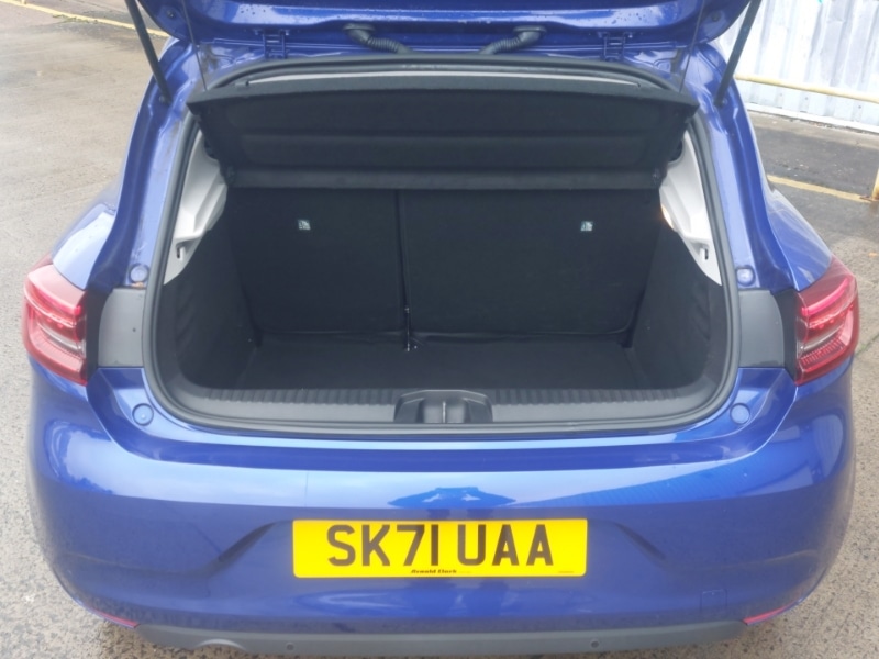 Used Renault Clio 2021 for sale - 76353822: Photo 8