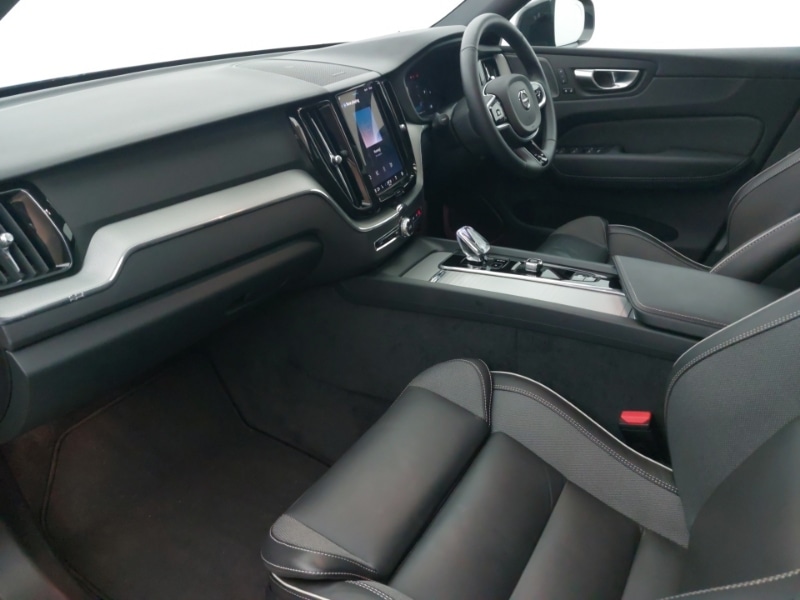 Used Volvo XC60 2024 for sale - 77209875: Photo 5