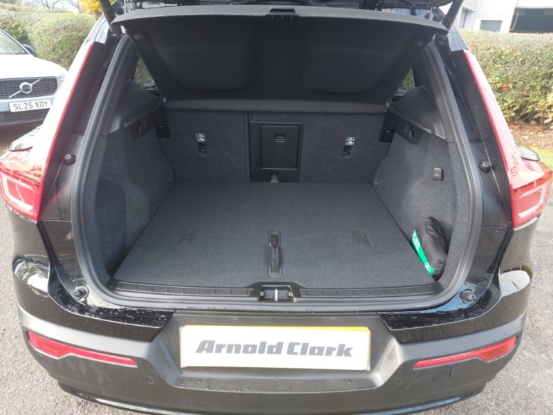 Used Volvo XC40 2024 for sale - 77380349: Photo 8