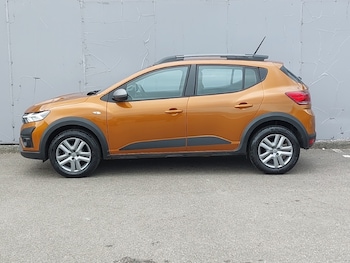 Used Dacia Sandero Stepway 2023 for sale - 78439387: Photo