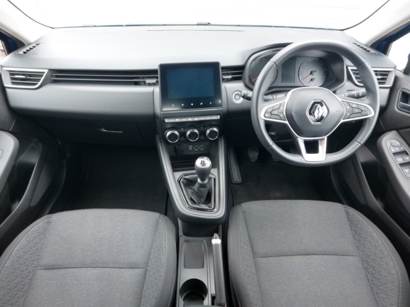 Used Renault Clio 2021 for sale - 76404366: Photo 2