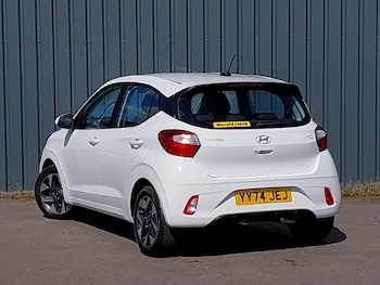 Used Hyundai i10 2024 for sale - 78343235: Photo