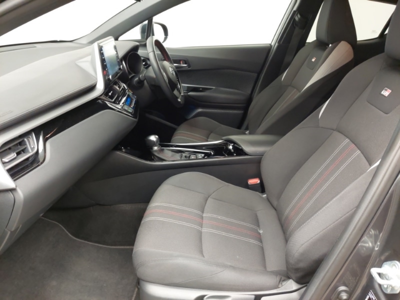 Used Toyota C-HR 2021 for sale - 76846705: Photo 5