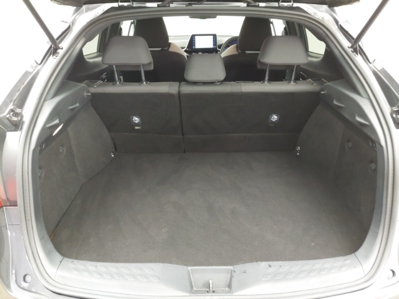 Used Toyota C-HR 2021 for sale - 76846705: Photo 8