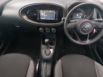 Used Toyota Aygo X 2022 for sale - 76392587: Photo