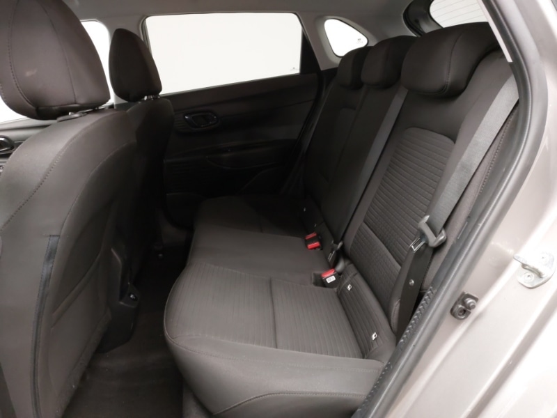 Used Hyundai i20 2021 for sale - 77987504: Photo 6