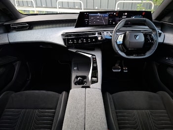 Used Peugeot 3008 2024 for sale - 76414251: Photo