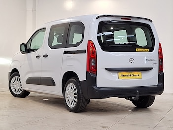 Used Toyota PROACE CITY Verso 2025 for sale - 78635241: Photo