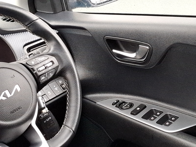 Used Kia Stonic 2024 for sale - 77467362: Photo 11