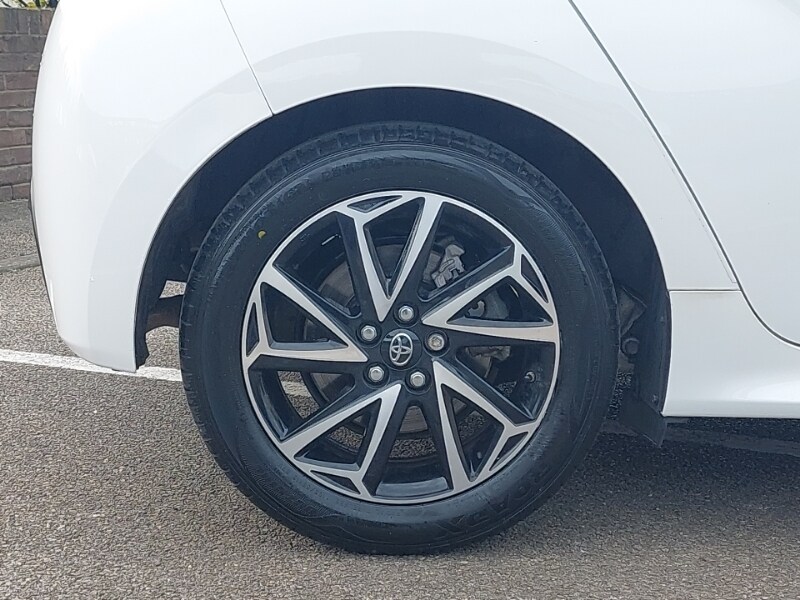 Used Toyota Yaris 2021 for sale - 77708130: Photo 12