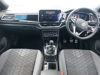 Used Volkswagen T-Roc 2023 for sale - 79386734: Photo