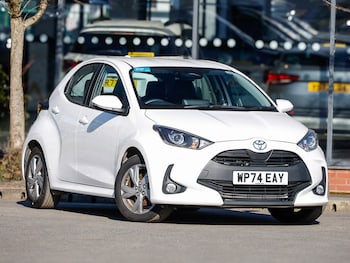 Used Toyota Yaris 2024 for sale - 78135429: Photo