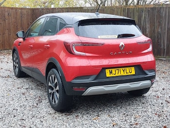 Used Renault Captur 2021 for sale - 76778596: Photo