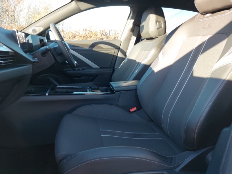 Used Vauxhall Astra 2024 for sale - 76764327: Photo 5