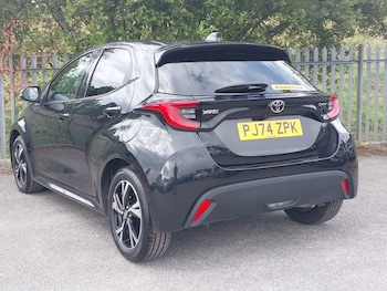 Used Toyota Yaris 2024 for sale - 79424715: Photo