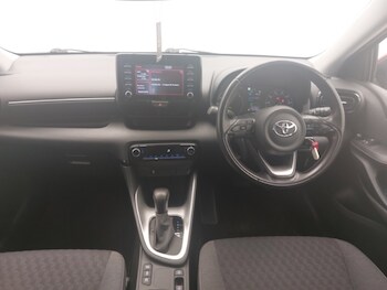 Used Toyota Yaris 2021 for sale - 78724023: Photo