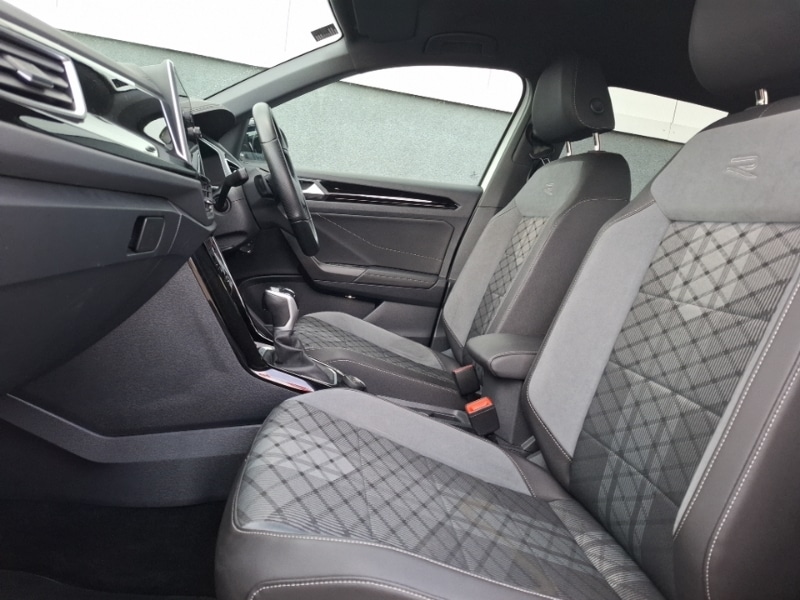 Used Volkswagen T-Roc 2023 for sale - 77544764: Photo 5