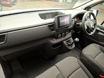 Used Renault Trafic 2024 for sale - 77875541: Photo