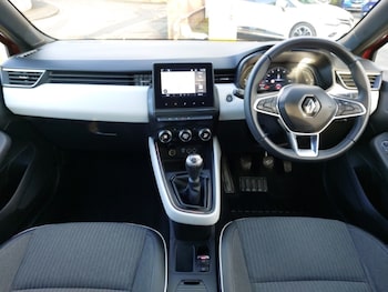 Used Renault Clio 2023 for sale - 78723910: Photo