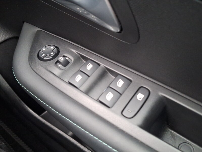 Used Peugeot 208 2022 for sale - 77087110: Photo 12