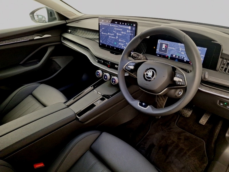 Used Skoda Superb 2024 for sale - 76600521: Photo 11