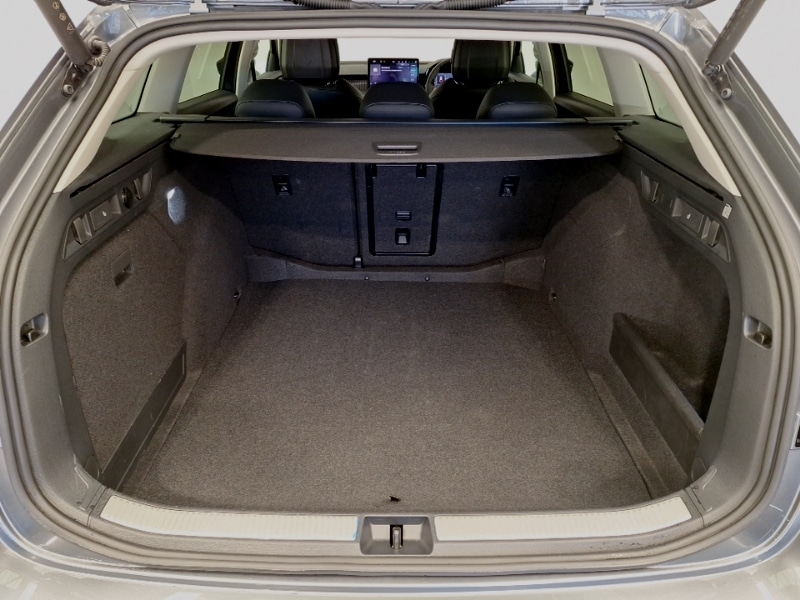 Used Skoda Superb 2024 for sale - 76600521: Photo 8