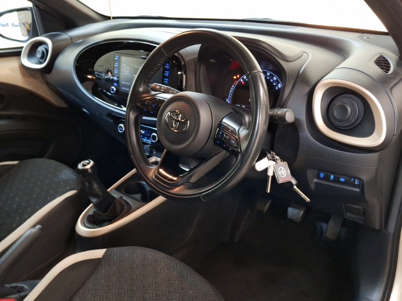Used Toyota Aygo X 2022 for sale - 76700288: Photo 11