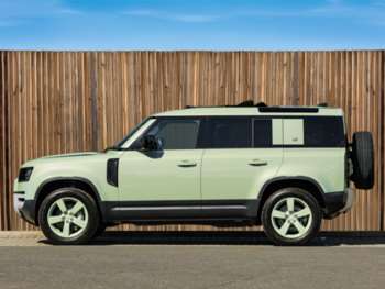 Used Land Rover Defender 2023 for sale - 75018149: Photo