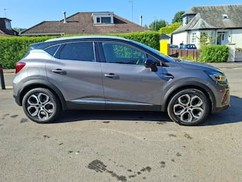 Used Renault Captur 2023 for sale - 79743535: Photo