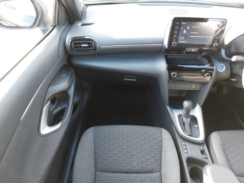 Used Toyota Yaris Cross 2022 for sale - 77924131: Photo 10