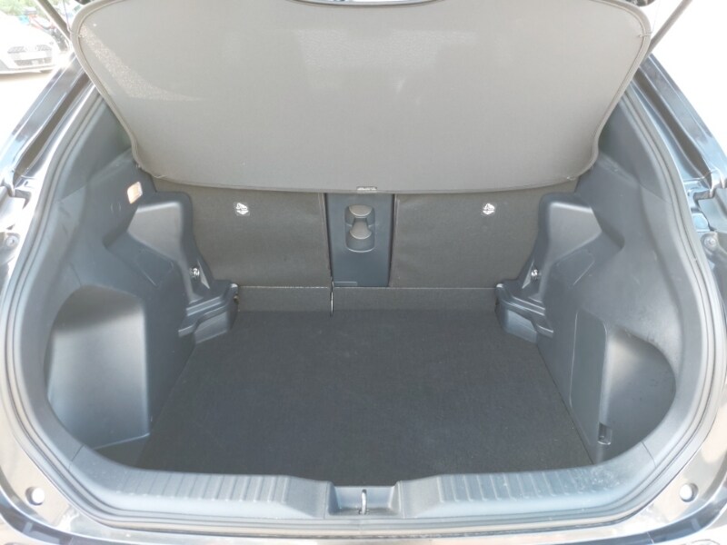 Used Toyota Yaris Cross 2022 for sale - 77924131: Photo 8