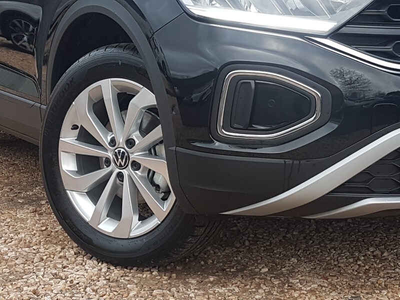 Used Volkswagen T-Roc 2025 for sale - 77933801: Photo 9