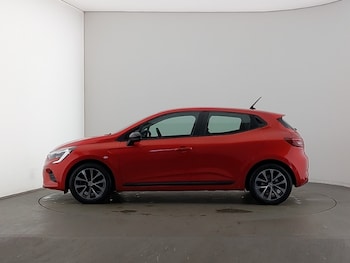 Used Renault Clio 2022 for sale - 77797667: Photo