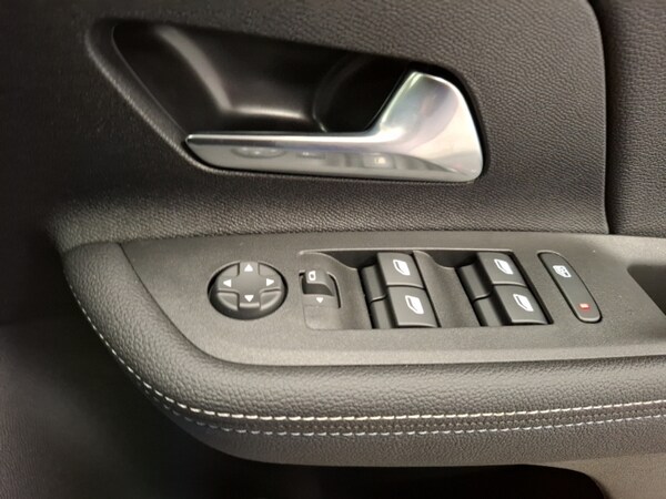 Used Vauxhall Mokka 2025 for sale - 76212653: Photo 12