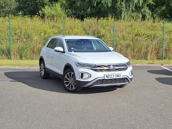 Used Volkswagen T-Roc 2023 for sale - 79647511: Photo