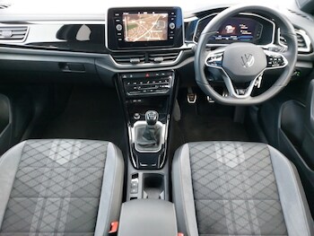 Used Volkswagen T-Roc 2023 for sale - 77358230: Photo