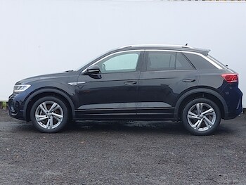 Used Volkswagen T-Roc 2023 for sale - 77358230: Photo