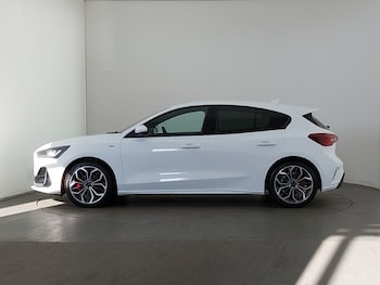 Used Ford Focus 2023 for sale - 78343188: Photo